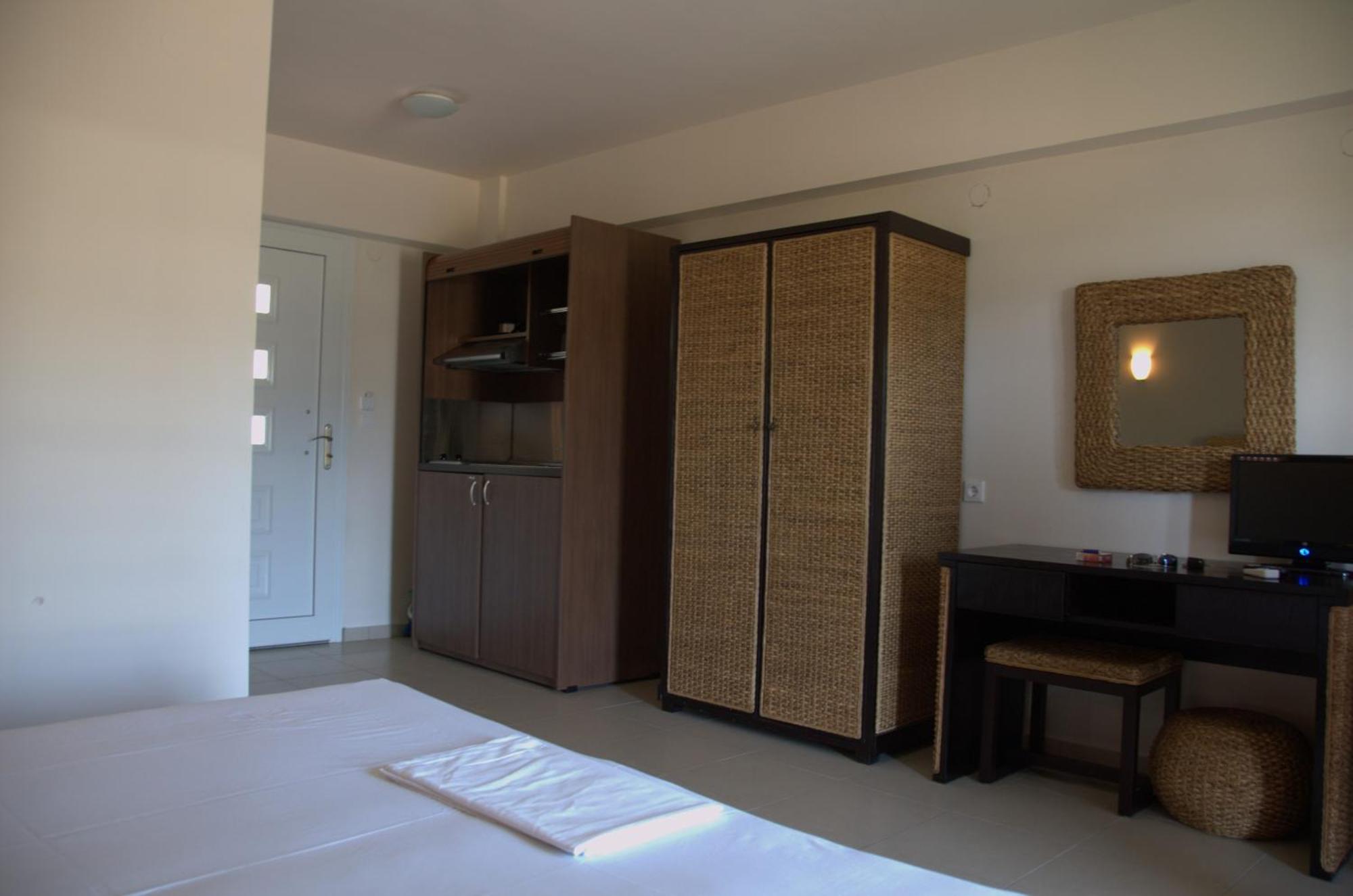 Hotel Sarti Beach Bagian luar foto