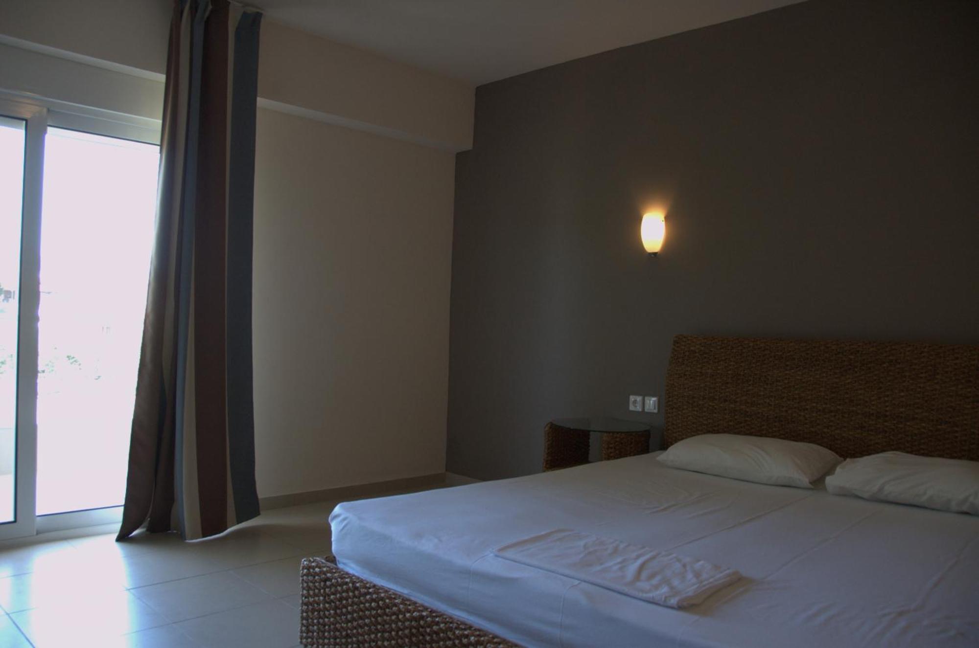 Hotel Sarti Beach Bagian luar foto