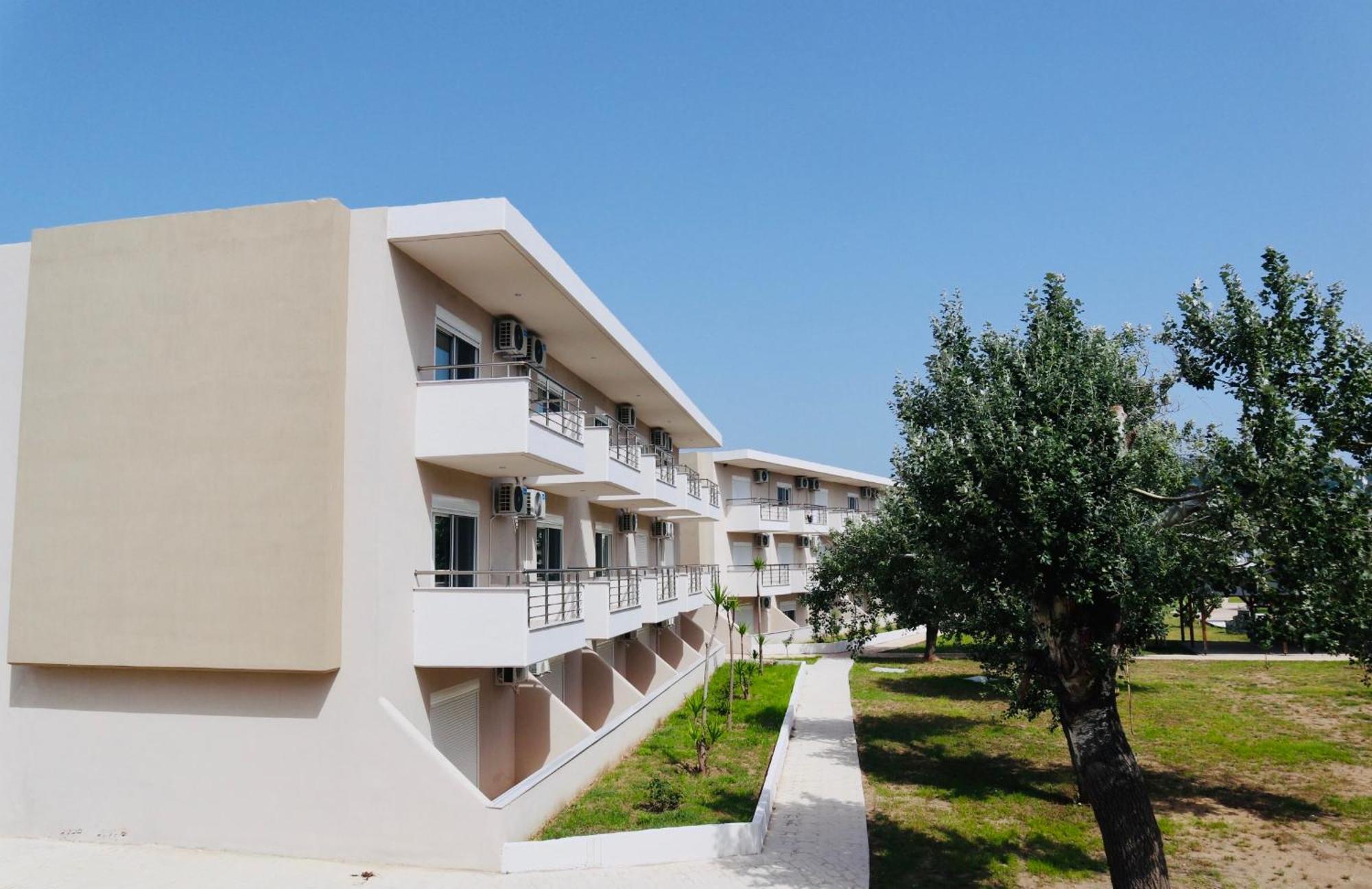 Hotel Sarti Beach Bagian luar foto