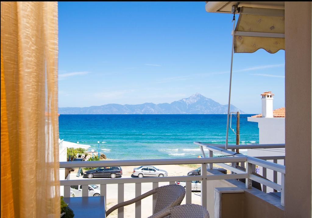 Hotel Sarti Beach Ruang foto